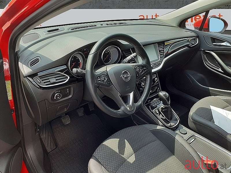 2016' Opel Astra photo #3