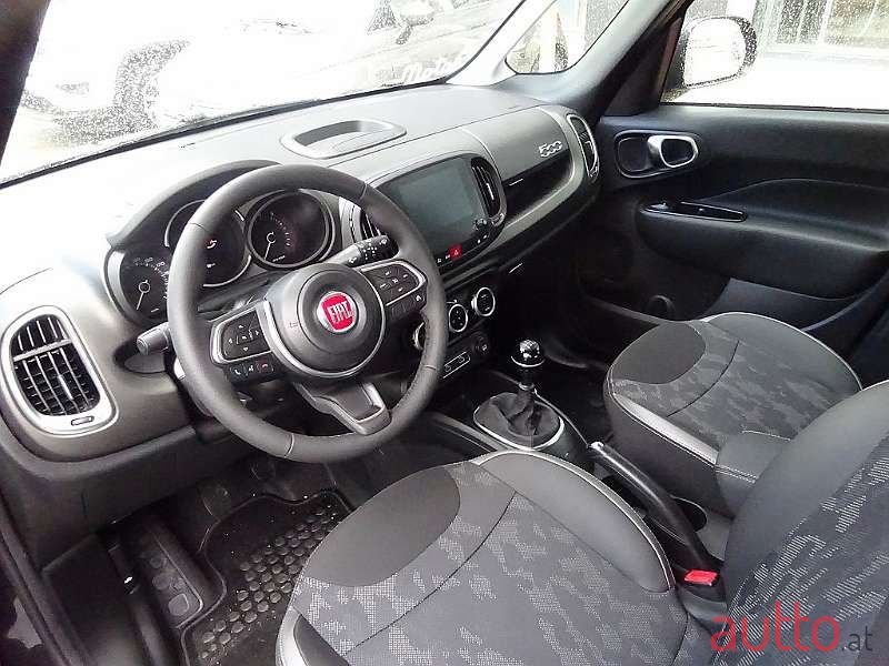 2021' Fiat 500L photo #5