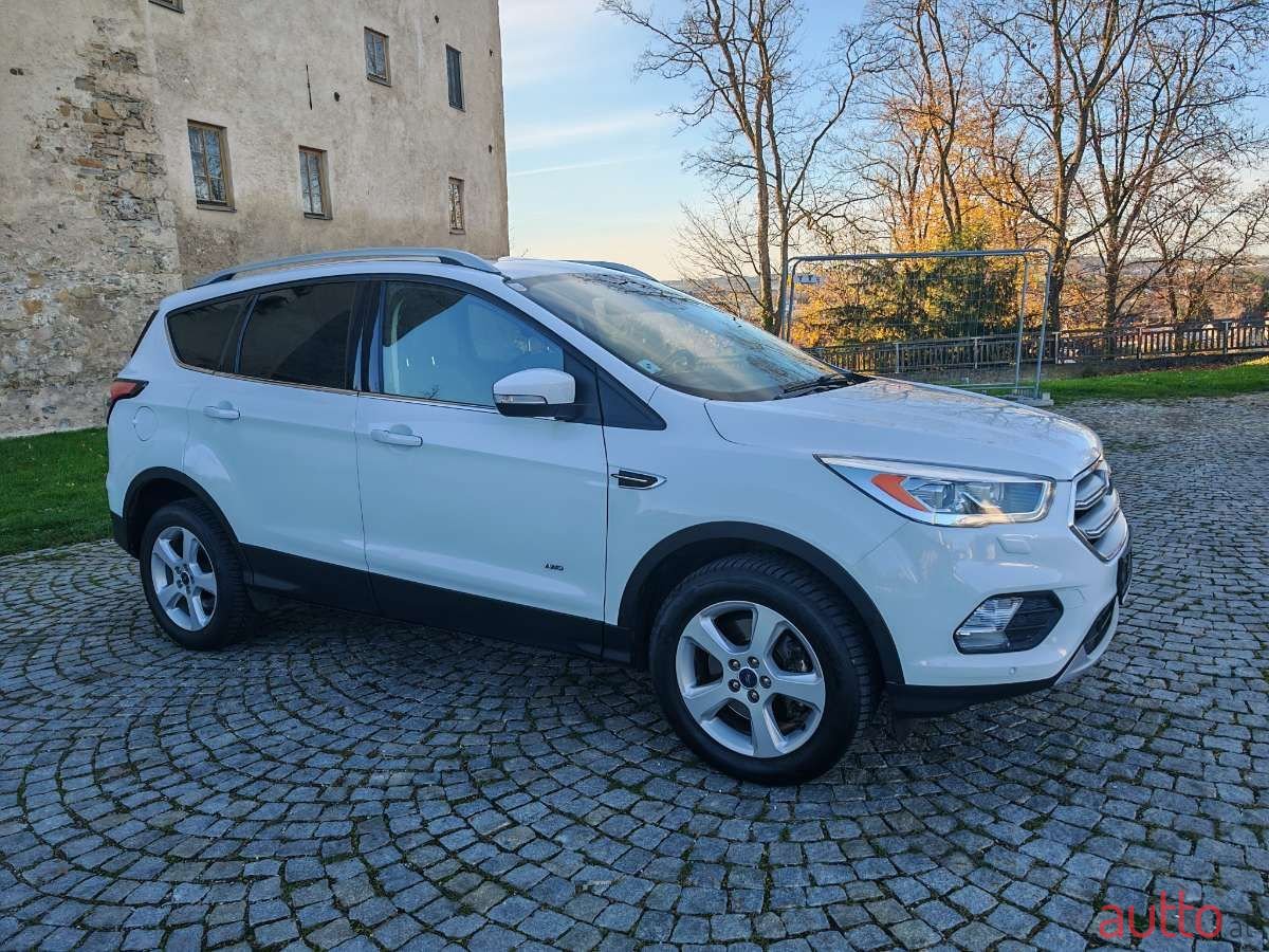 2017' Ford Kuga photo #2