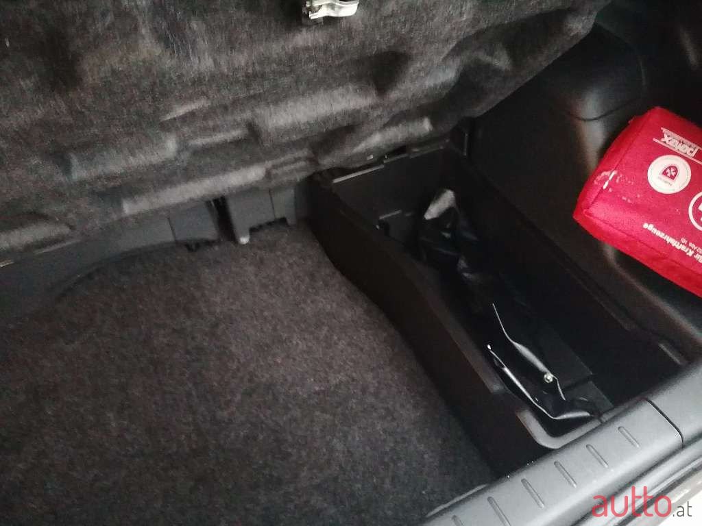 2007' Toyota Yaris photo #5