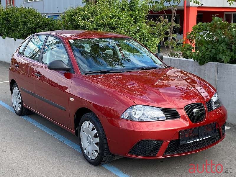 2008' SEAT Ibiza photo #2