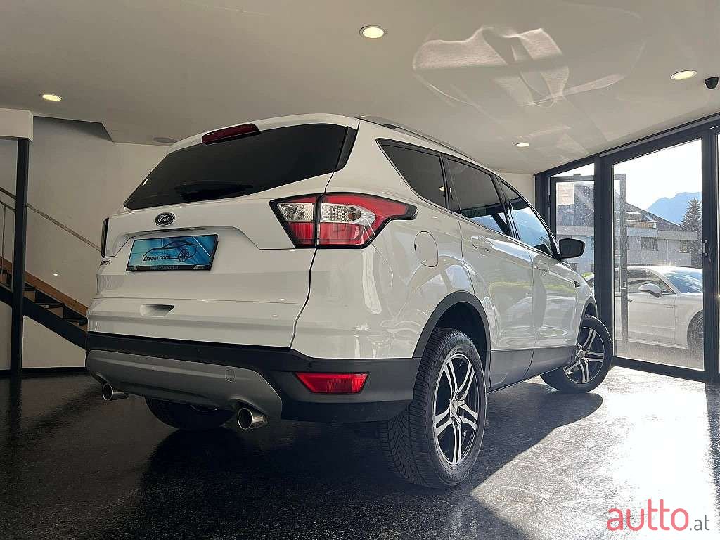 2017' Ford Kuga photo #2