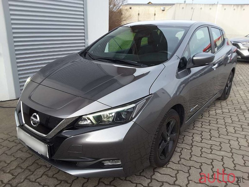 2018' Nissan Leaf photo #2
