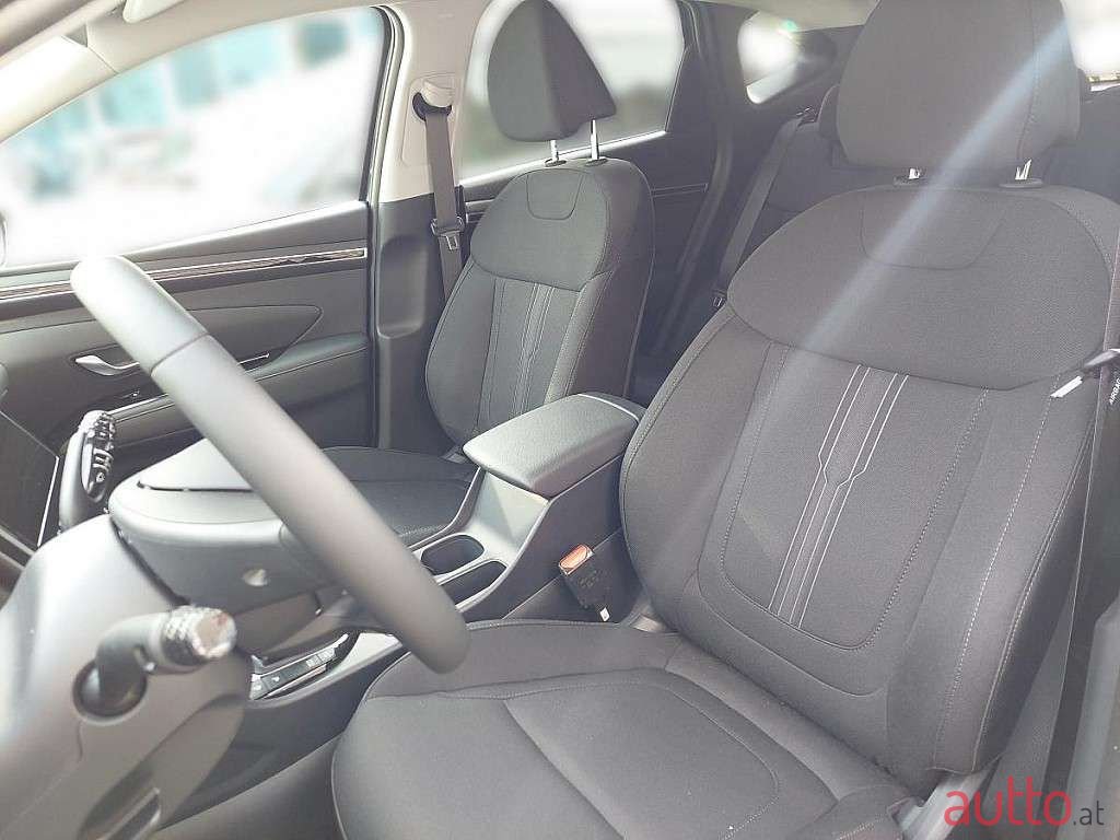 2022' Hyundai Tucson photo #4