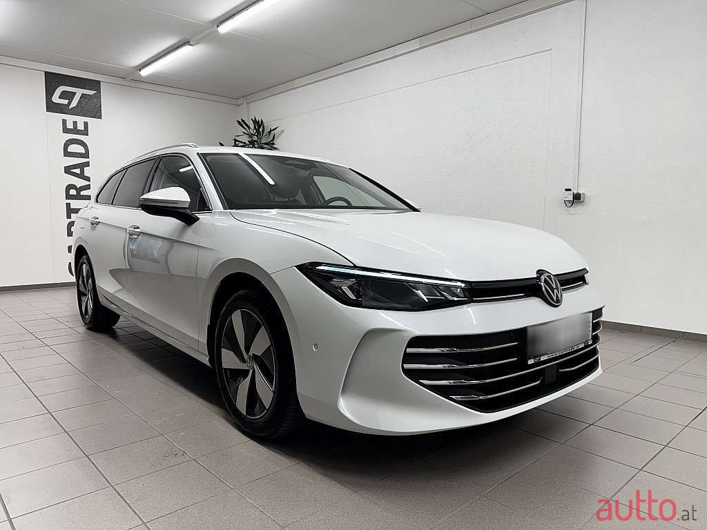 2024' Volkswagen Passat photo #5