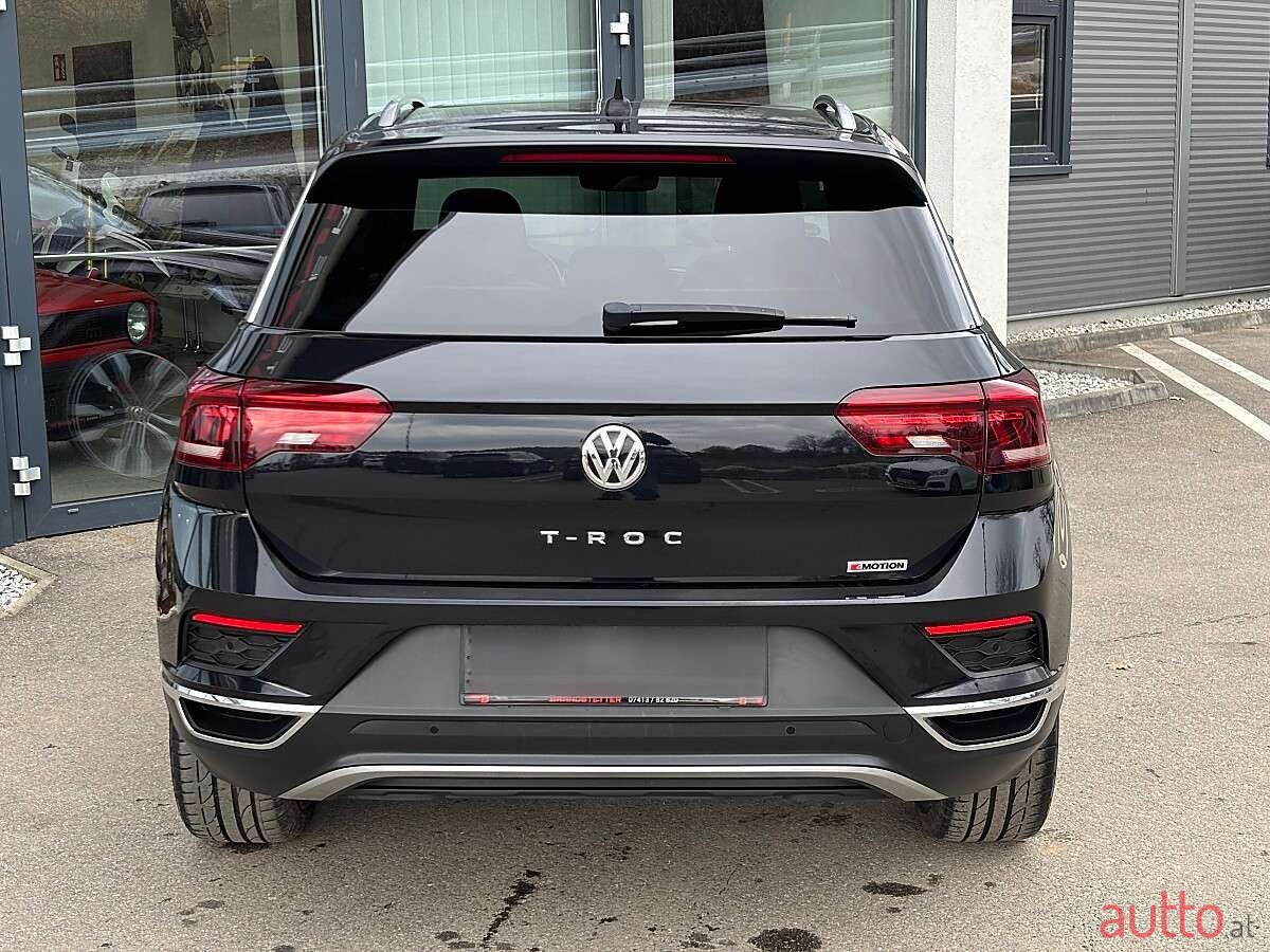 2019' Volkswagen T-Roc photo #5