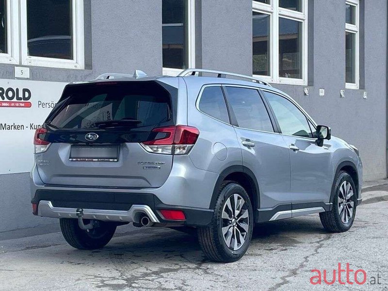 2023' Subaru Forester photo #4