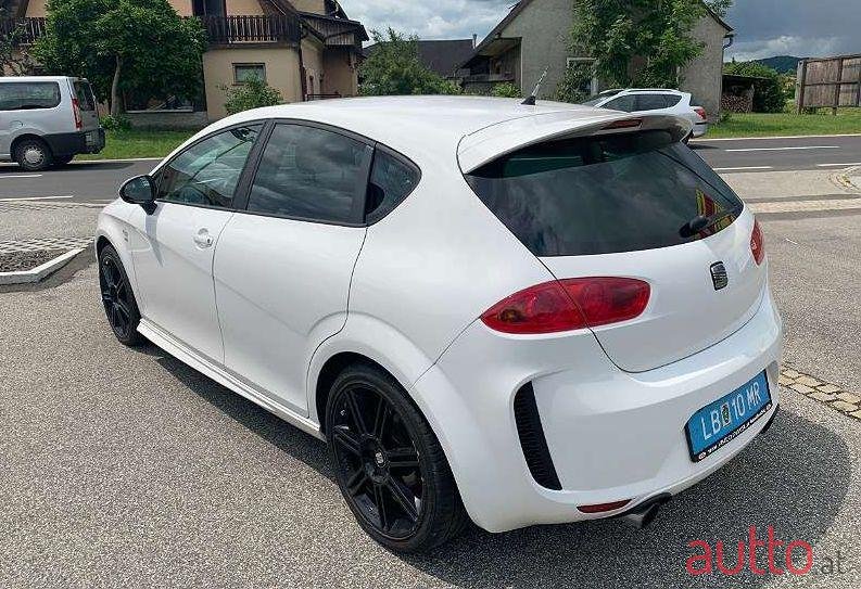 2012' SEAT Leon photo #3