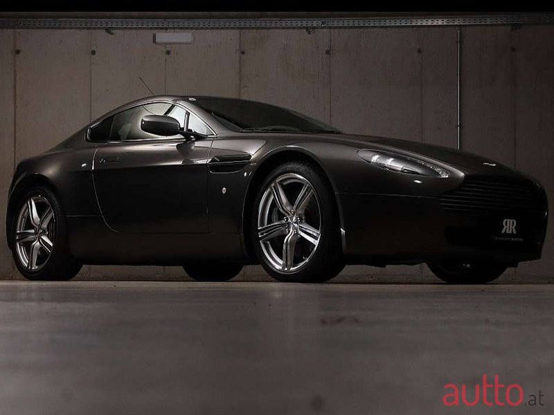 2006' Aston Martin V8 photo #2