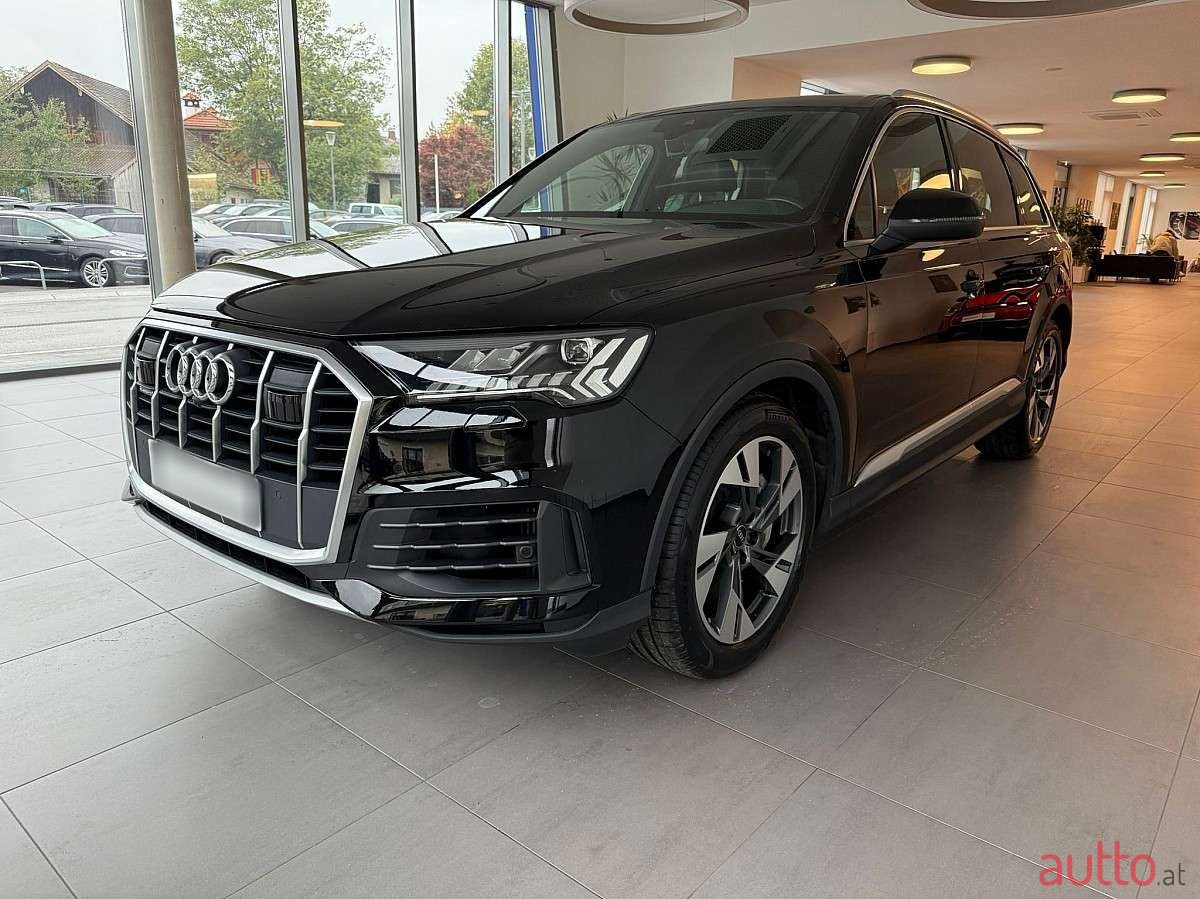 2021' Audi Q7 photo #3
