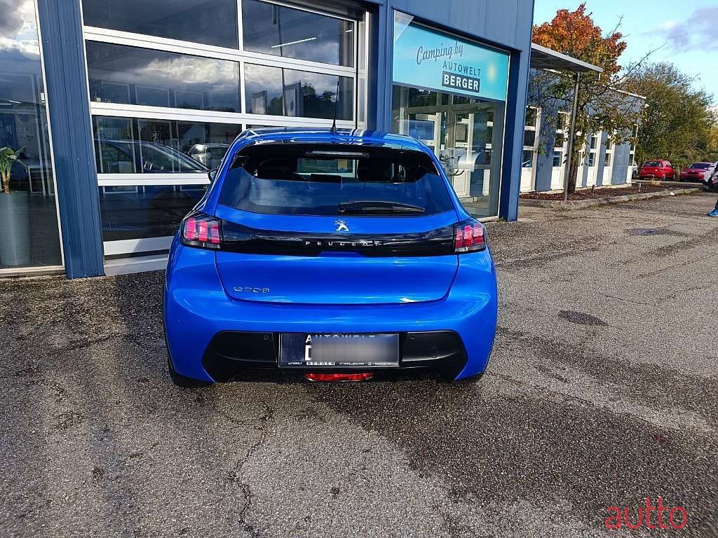 2022' Peugeot 208 photo #5