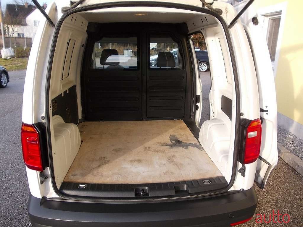 2016' Volkswagen photo #2