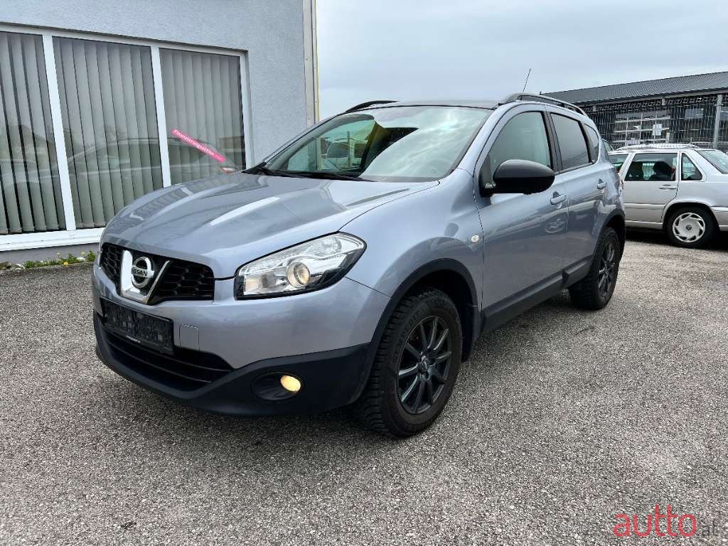 2013' Nissan Qashqai photo #2