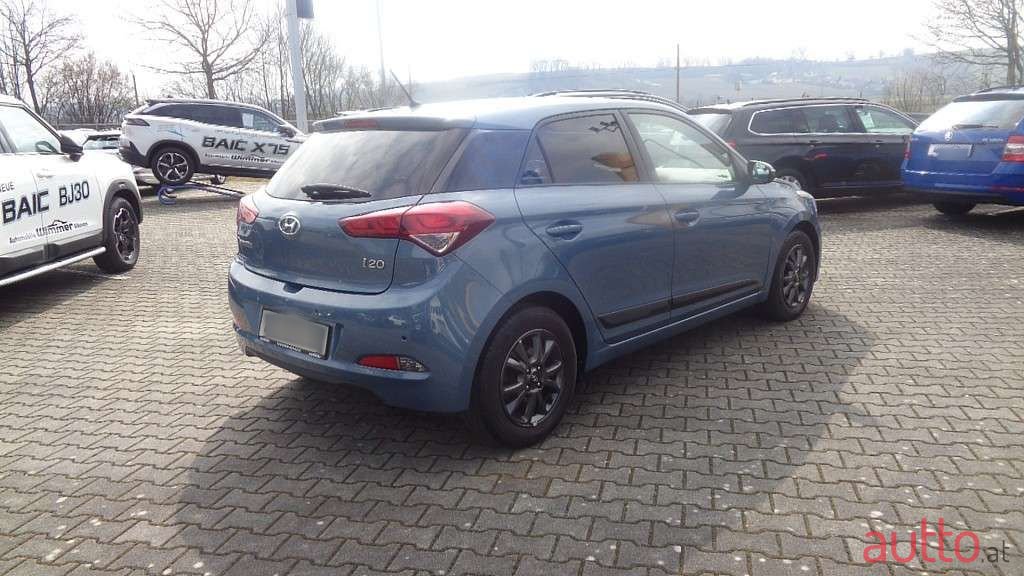 2017' Hyundai i20 photo #5