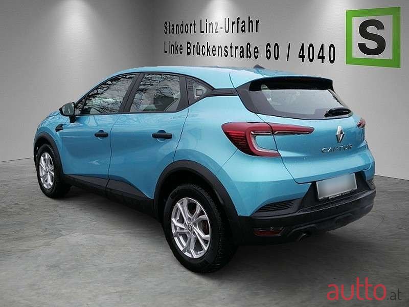 2021' Renault Captur photo #3