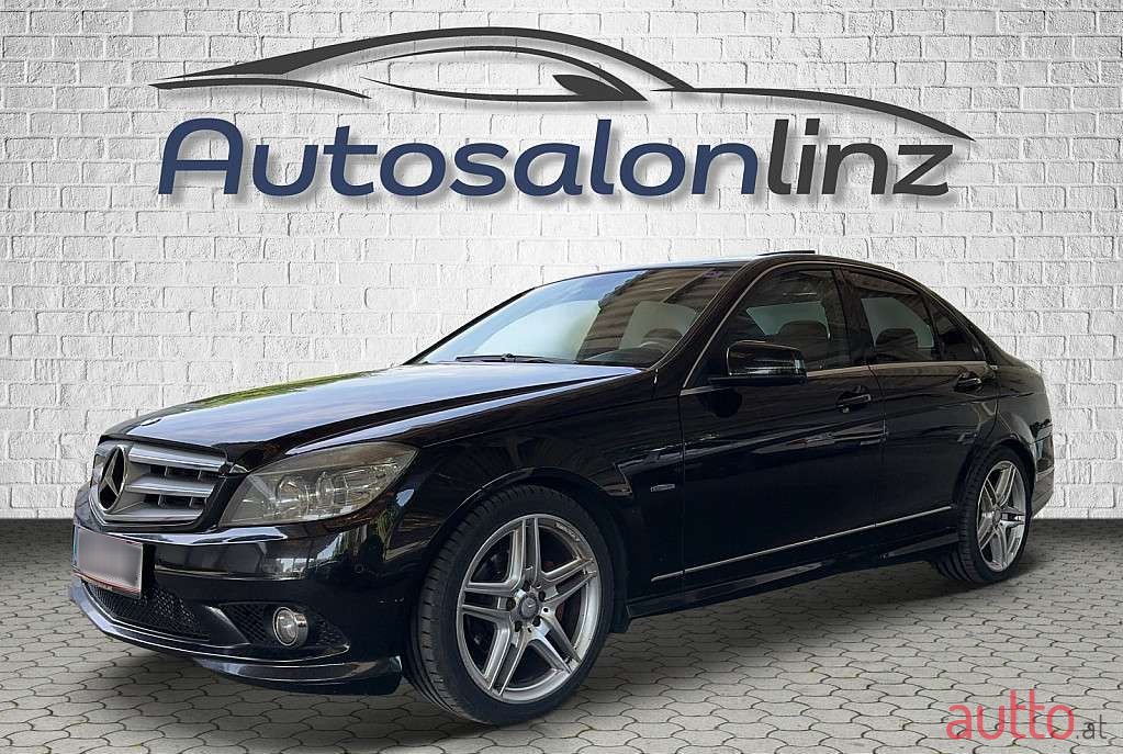 2010' Mercedes-Benz C-Klasse photo #1