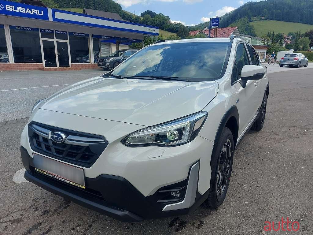 2023' Subaru XV photo #2