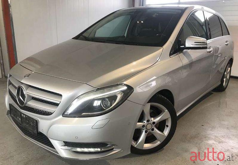 2012' Mercedes-Benz B-Klasse photo #1