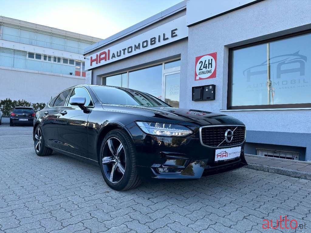 2017' Volvo S90 photo #1