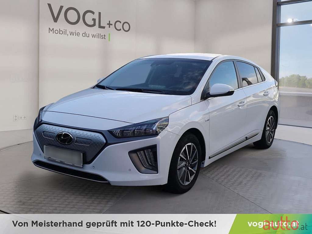 2021' Hyundai Ioniq photo #1