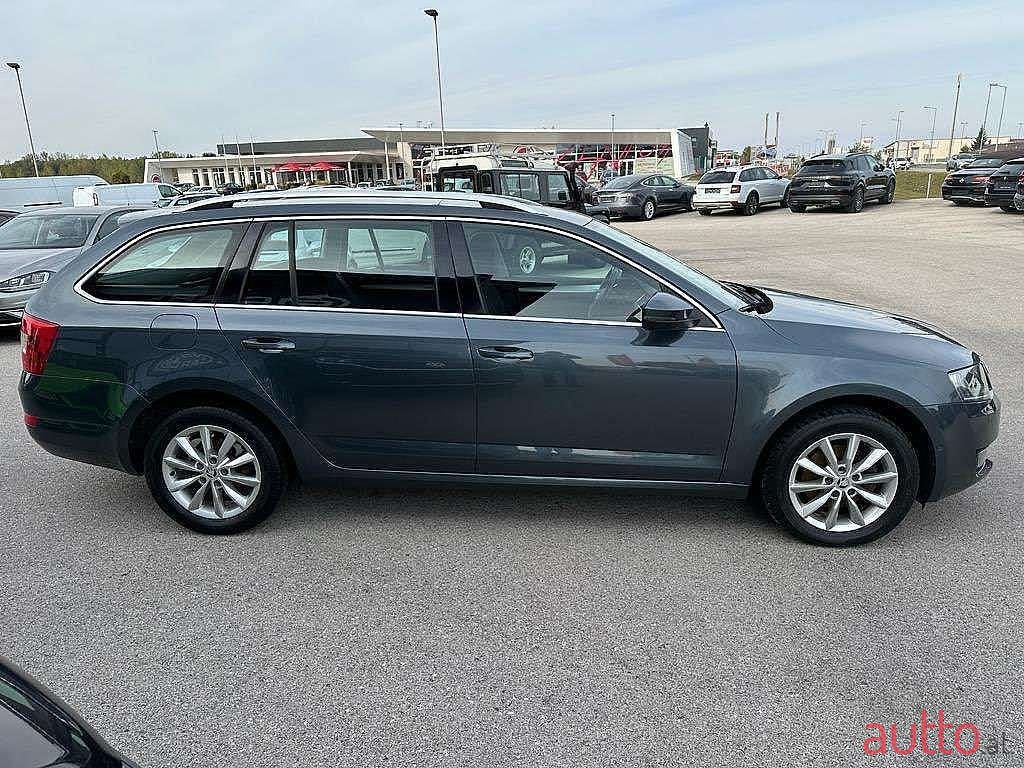 2016' Skoda Octavia photo #6