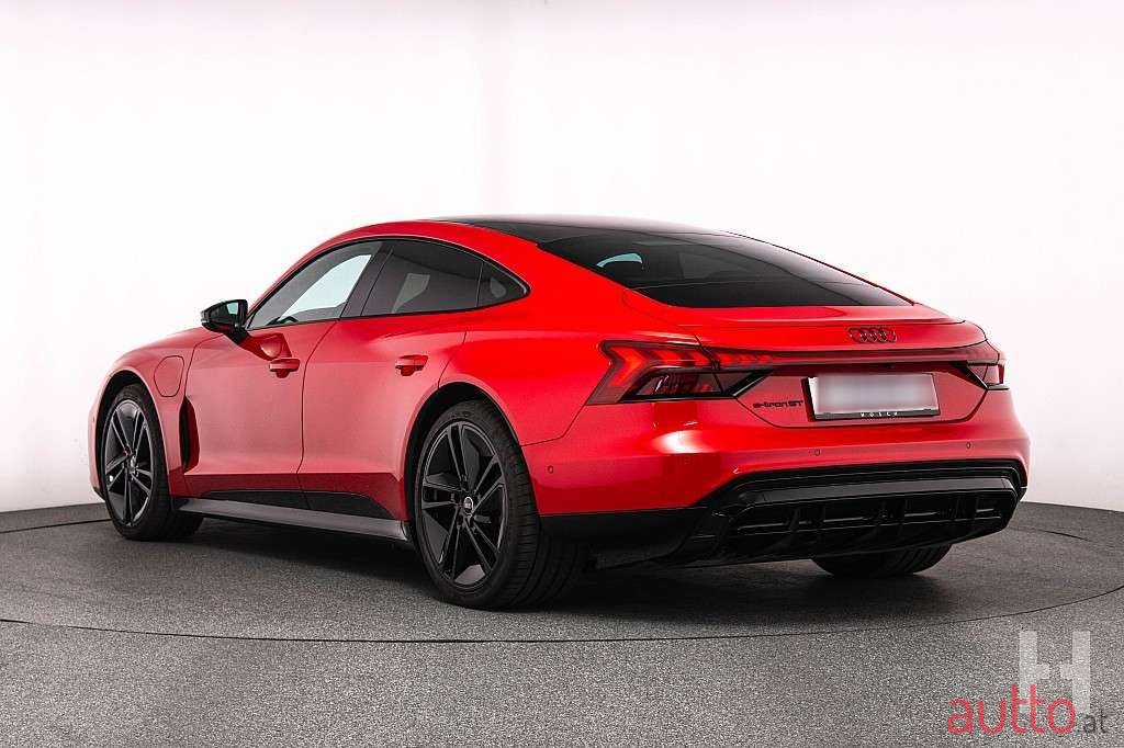 2023' Audi e-tron GT photo #3