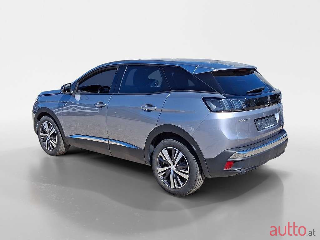 2024' Peugeot 3008 photo #3