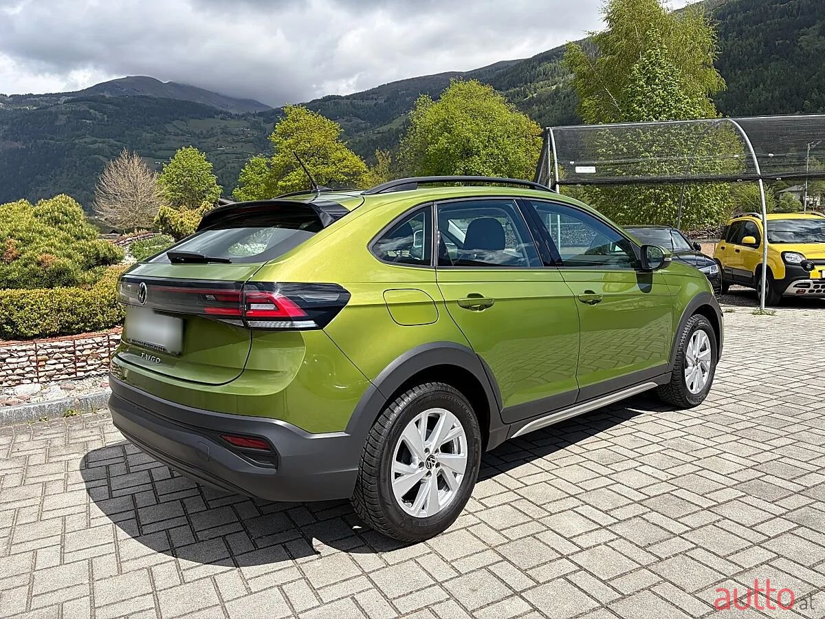 2023' Volkswagen Taigo photo #4