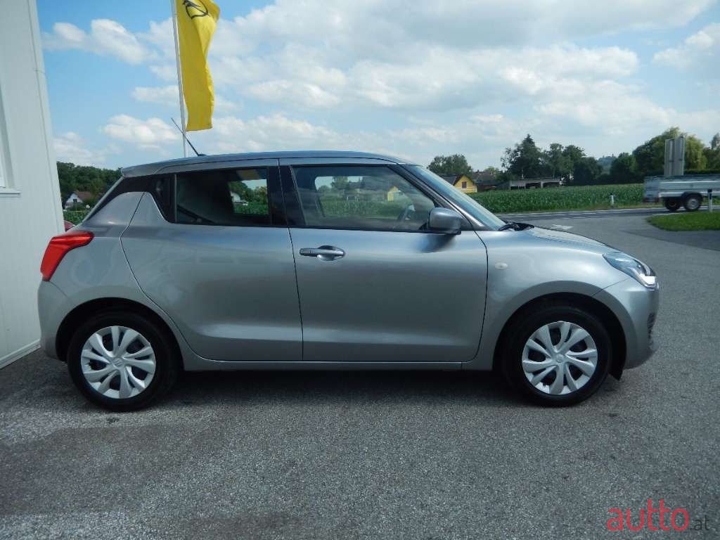 2021' Suzuki Swift photo #5
