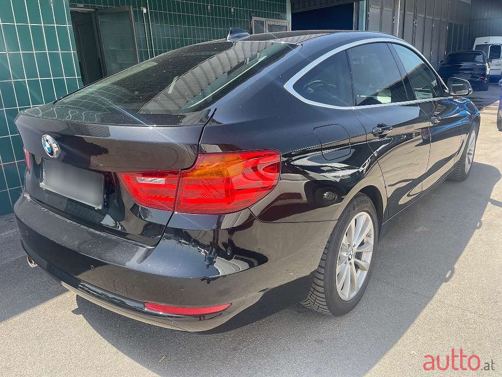 2015' BMW 3Er-Reihe photo #5