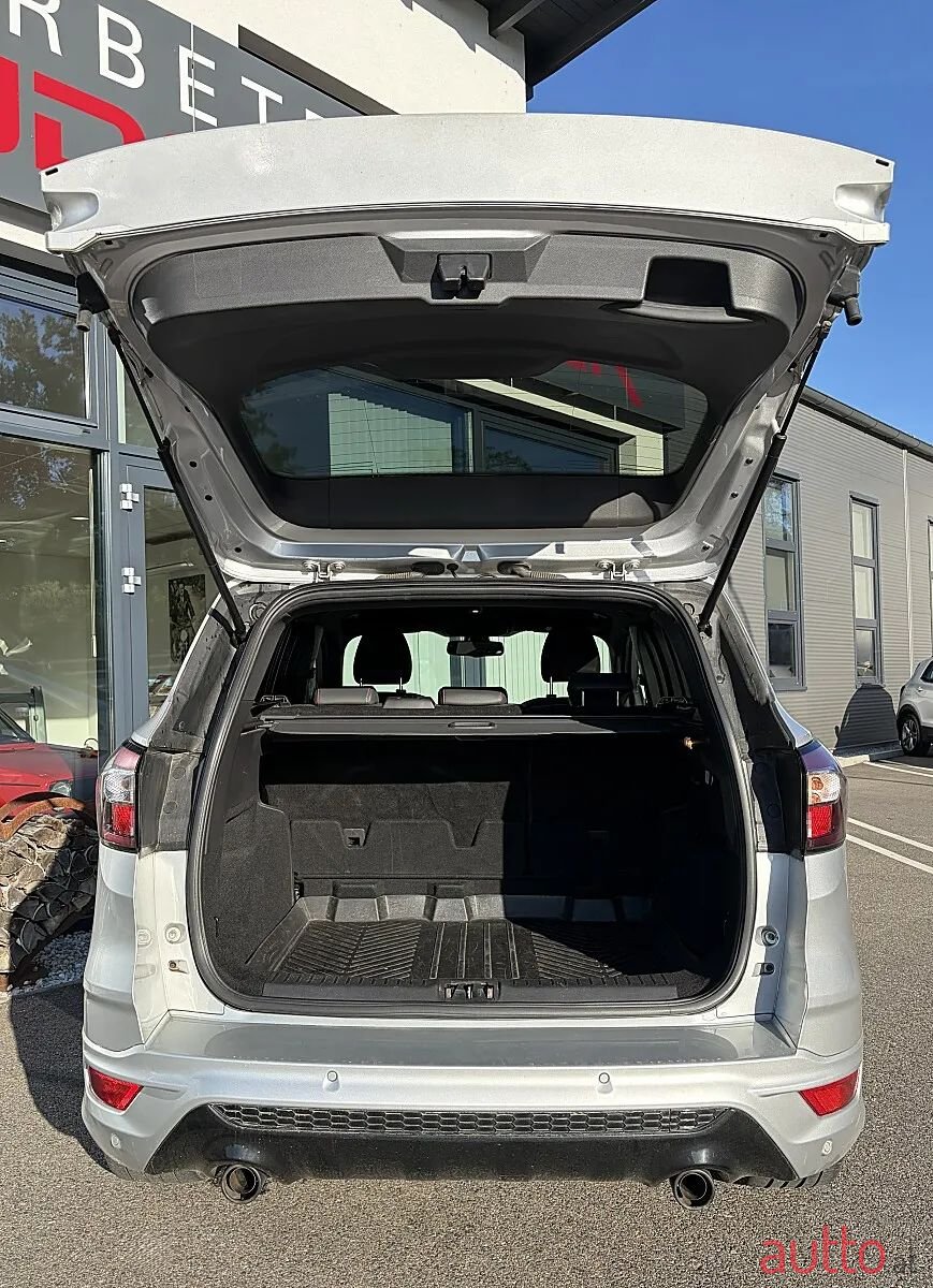 2018' Ford Kuga photo #5