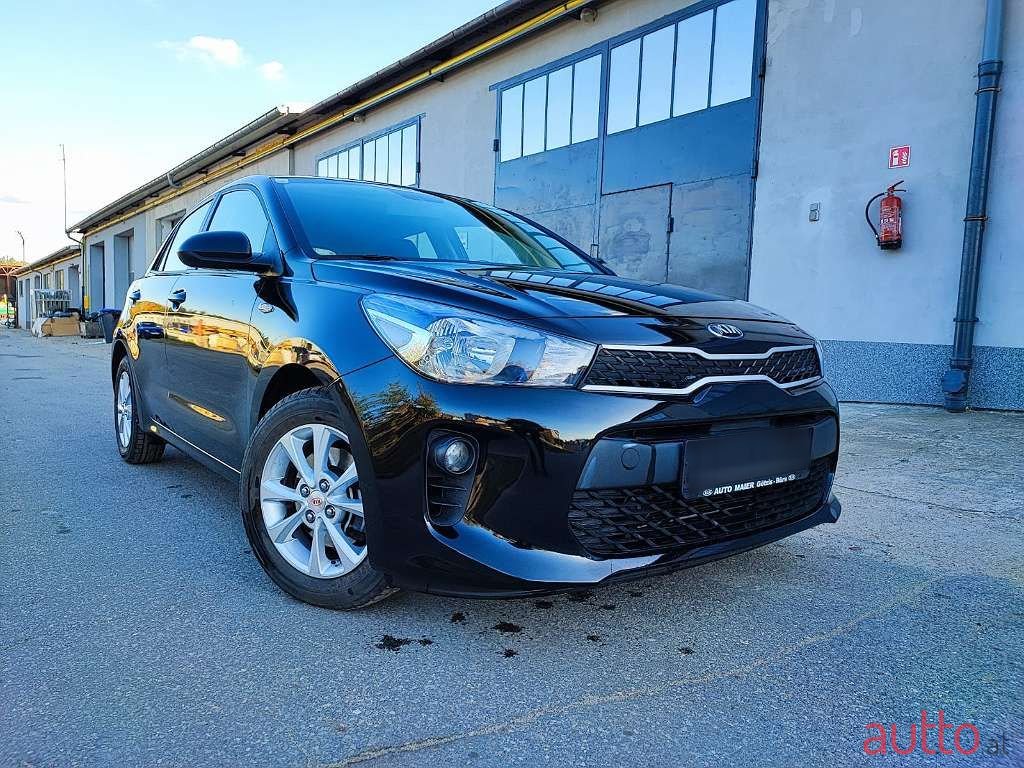 2019' Kia Rio photo #4