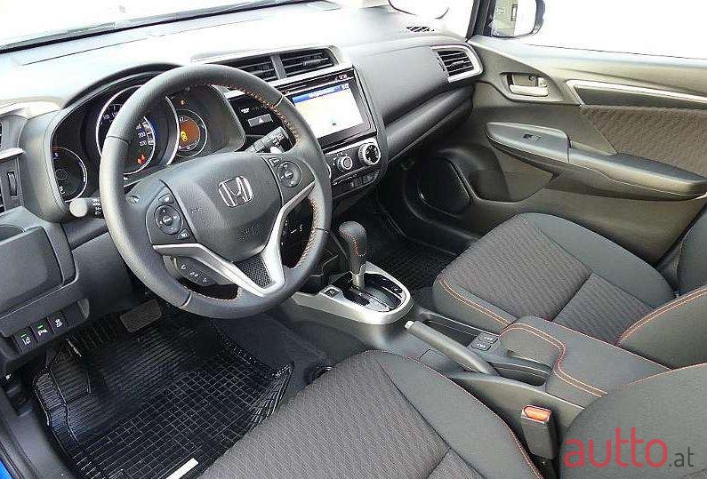 2019' Honda Jazz photo #2