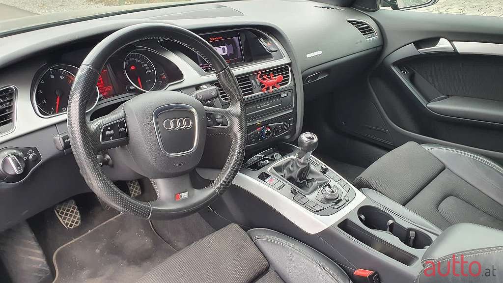 2010' Audi A5 photo #4