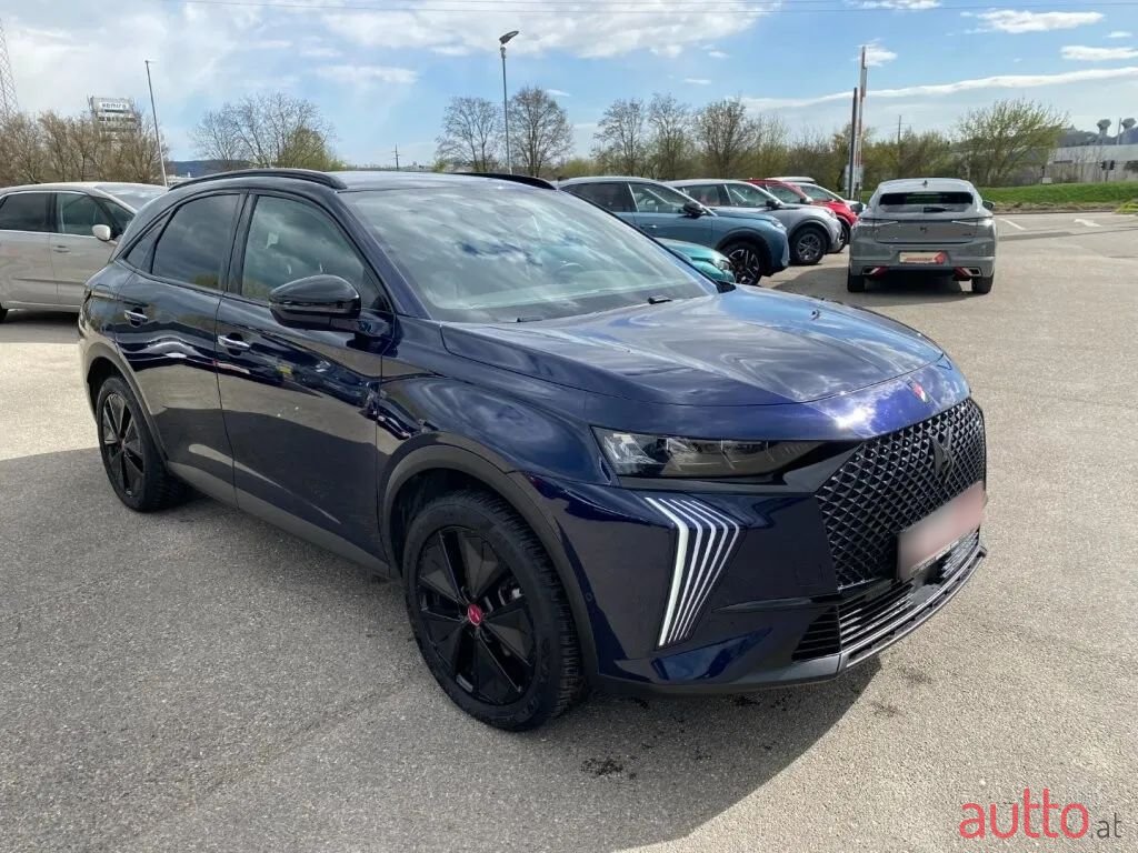 2024' DS Automobiles DS 7 Crossback photo #3