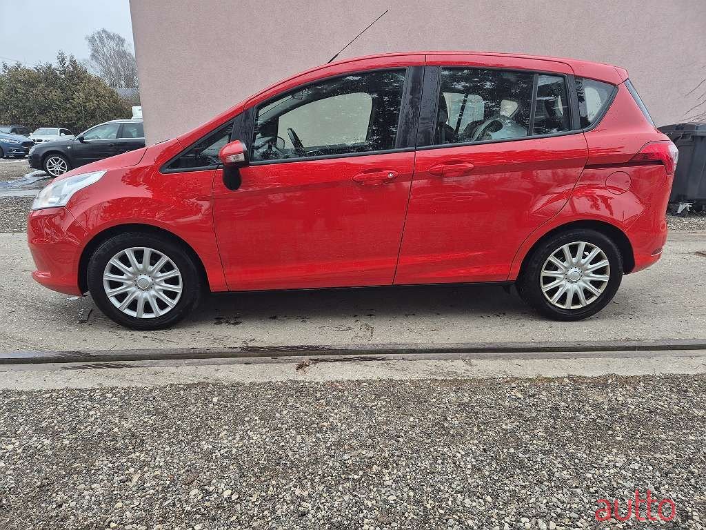 2015' Ford B-MAX photo #5