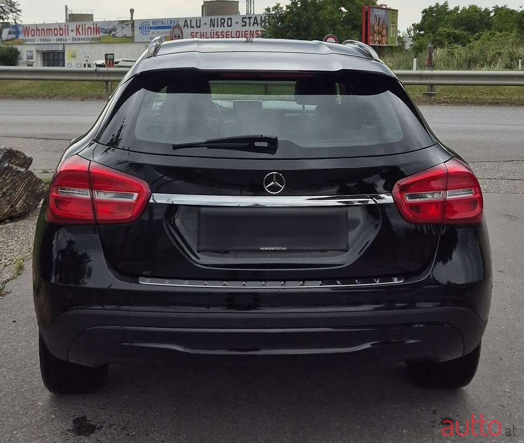 2014' Mercedes-Benz Gla-Klasse photo #3