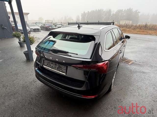 2021' Skoda Octavia photo #5