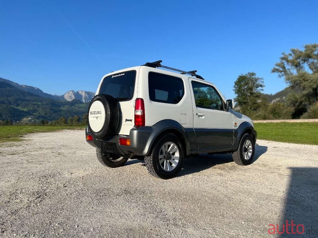 2010' Suzuki Jimny photo #2