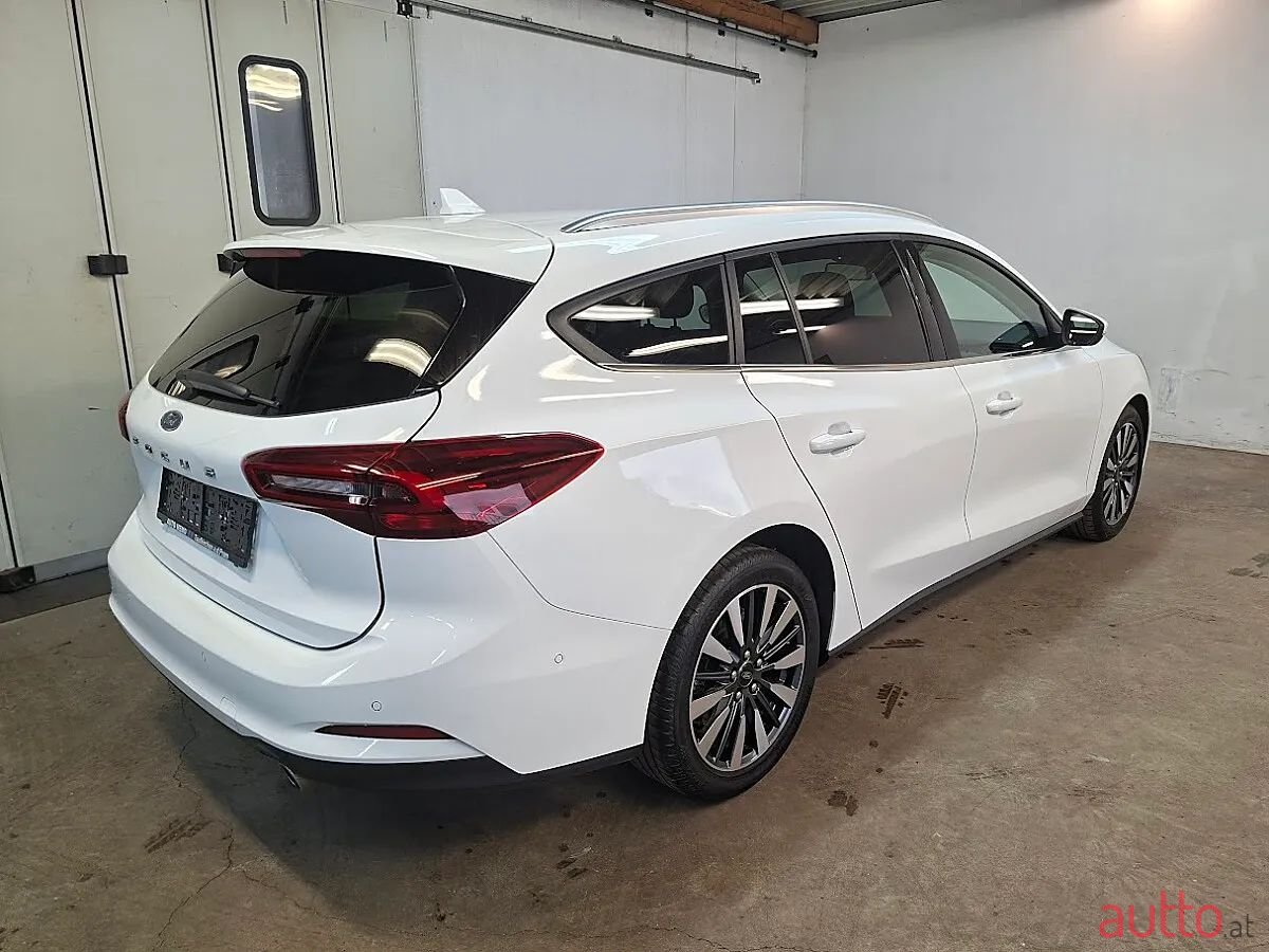 2023' Ford Focus photo #3