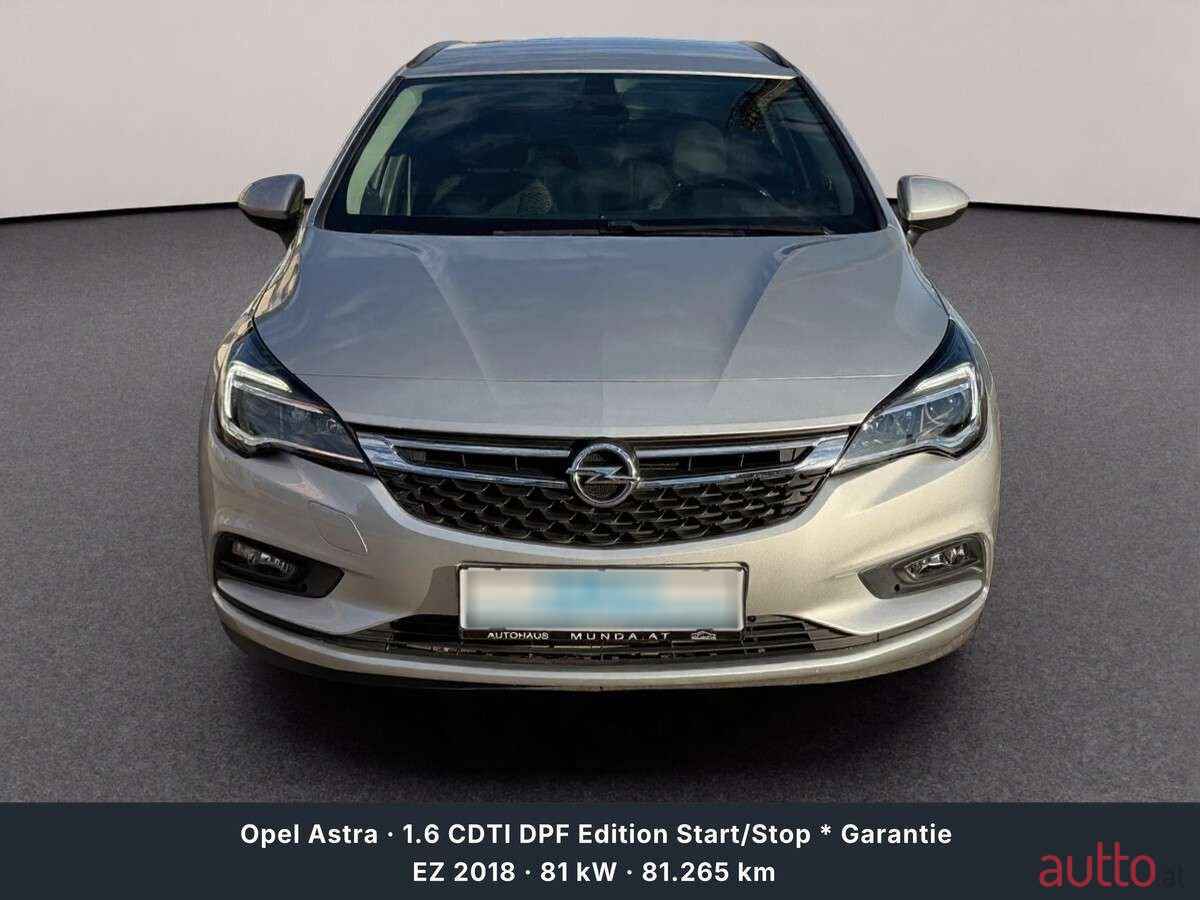 2018' Opel Astra photo #2