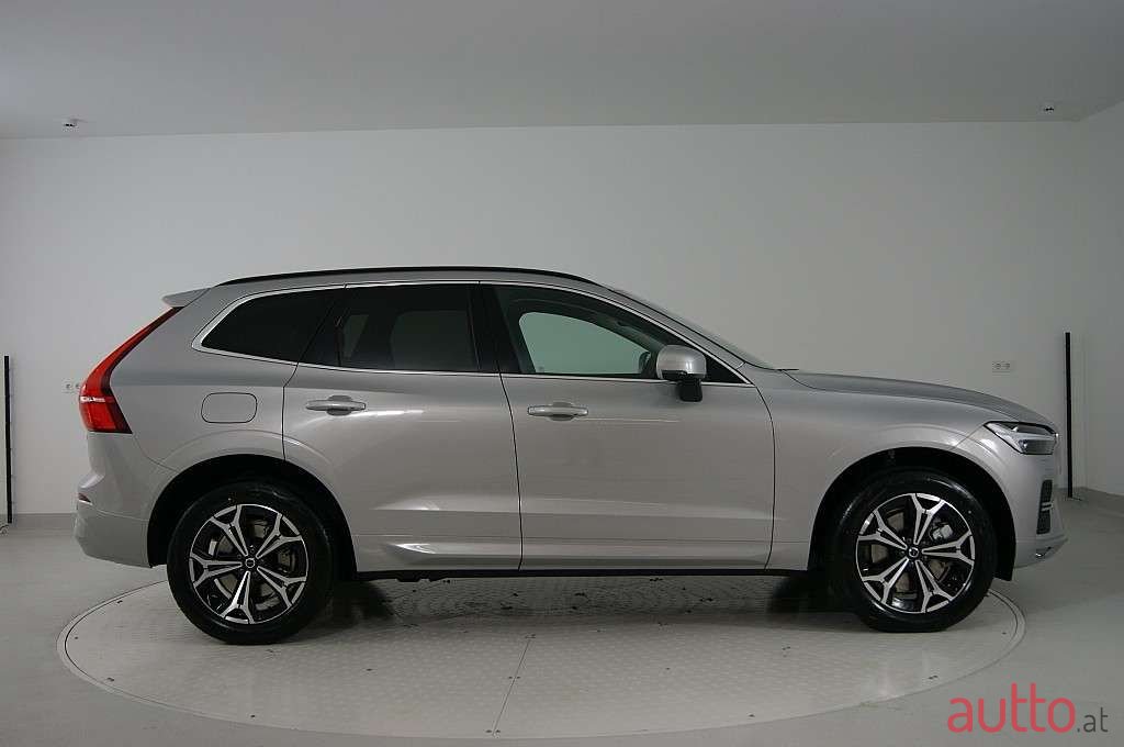 2022' Volvo XC60 photo #5