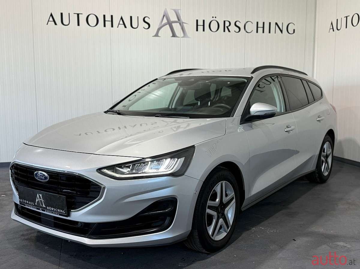 2022' Ford Focus photo #3