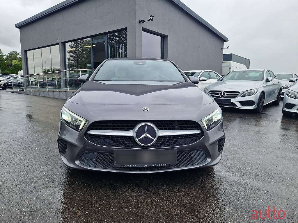 2020' Mercedes-Benz A-Klasse photo #1