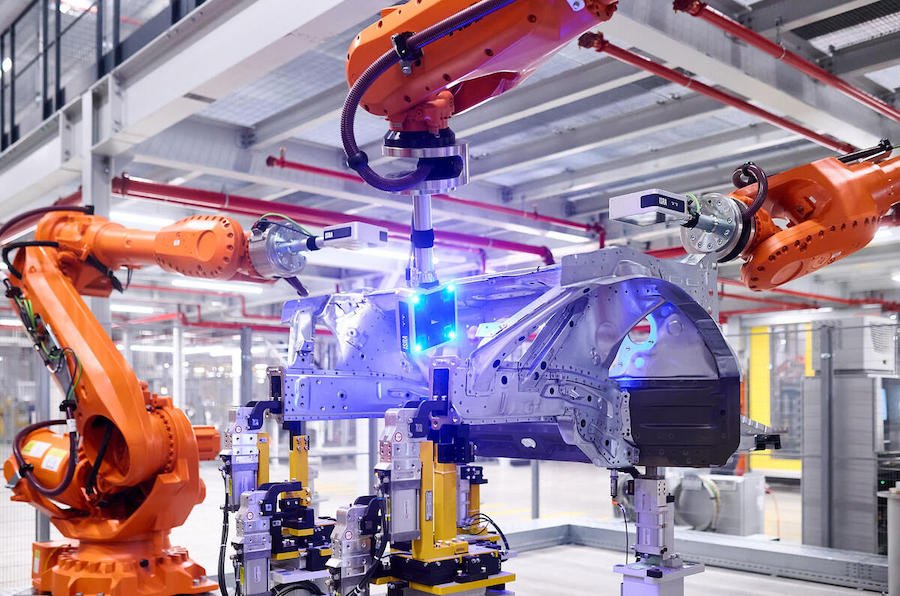 An AI brain and 2000 robots: BMW's €650m Munich transformation