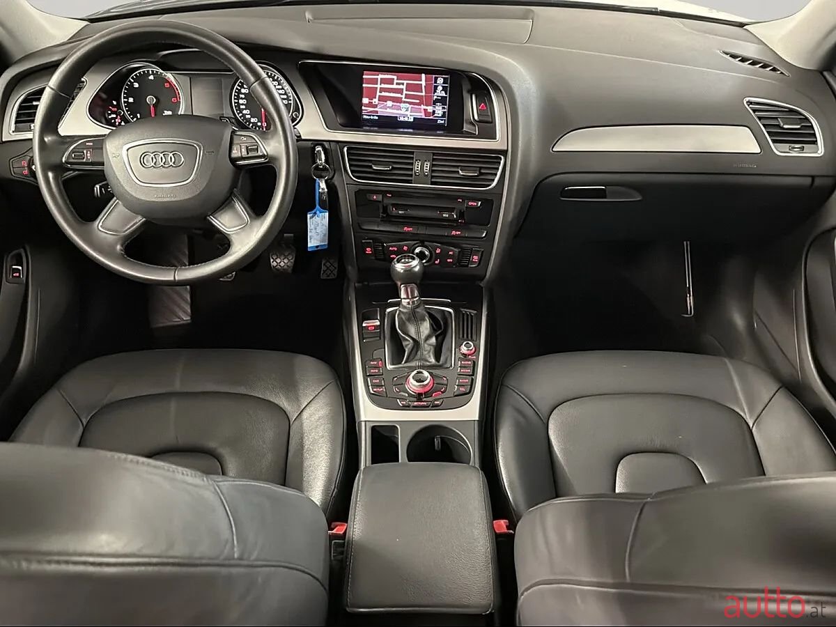 2012' Audi A4 photo #4