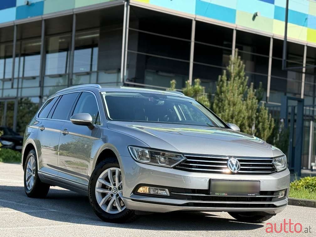 2017' Volkswagen Passat photo #2