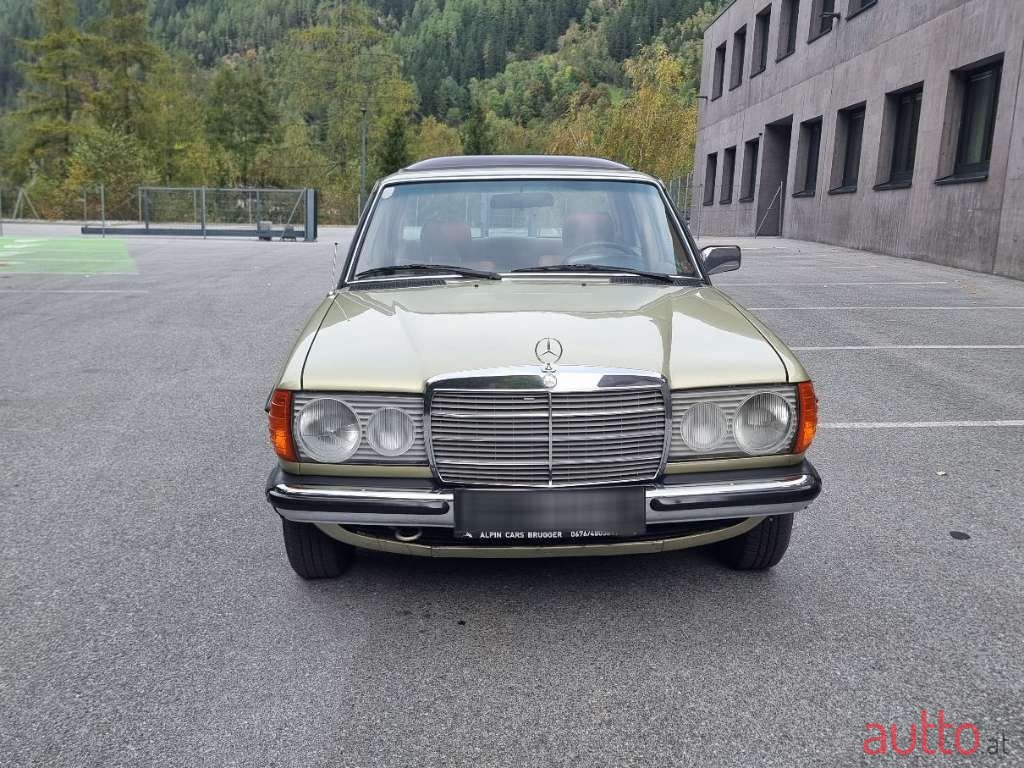 1981' Mercedes-Benz 300 D W123 photo #4