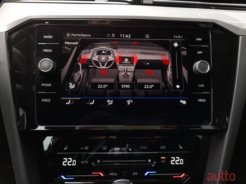 2021' Volkswagen Passat photo #6