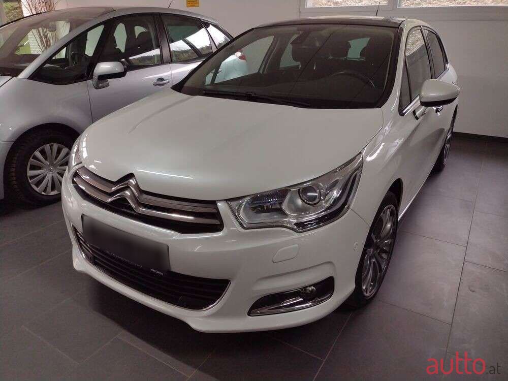 2017' Citroen C4 photo #2